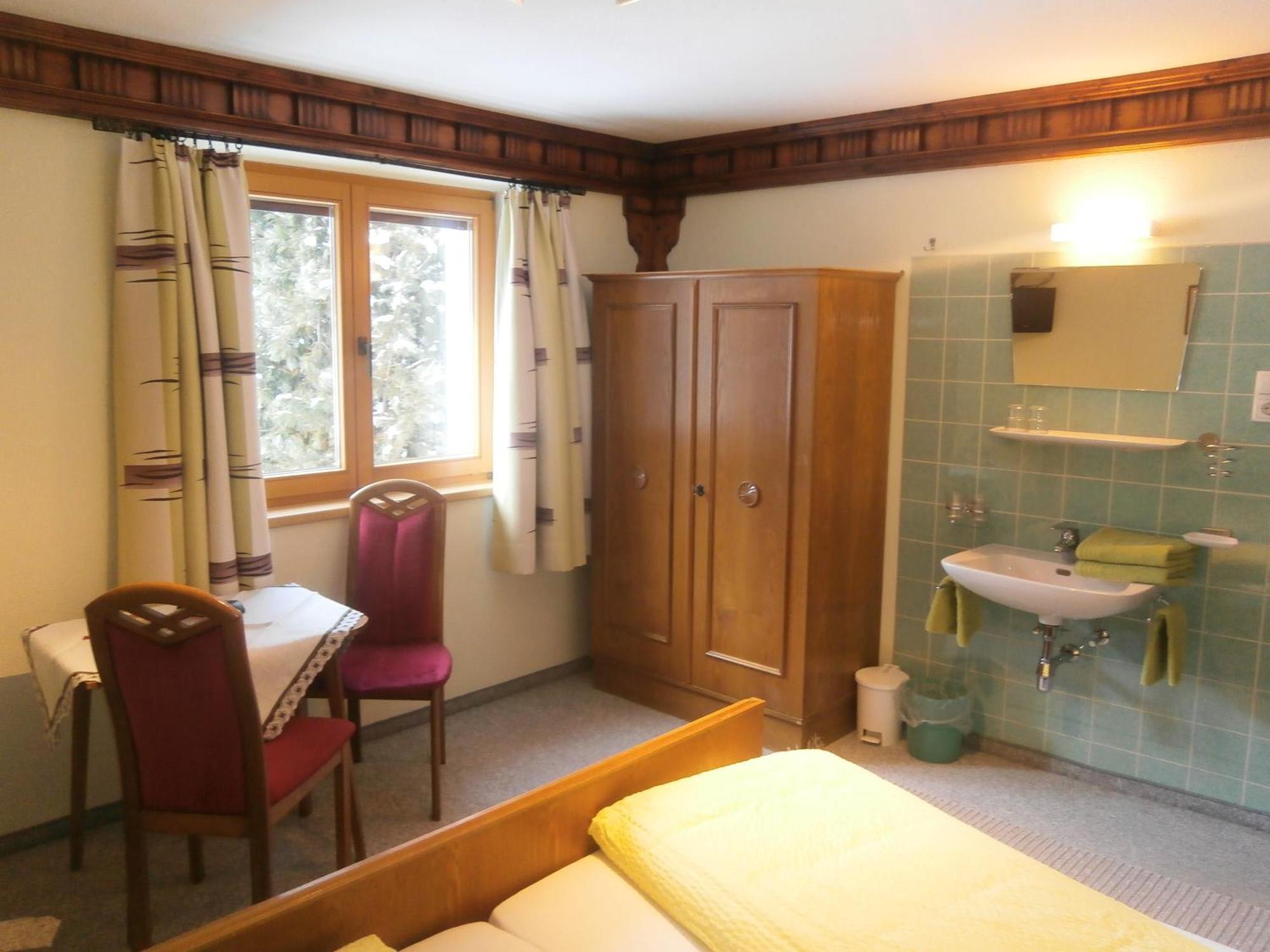 Hotel Haus Christopherus Pettneu am Arlberg Zimmer foto